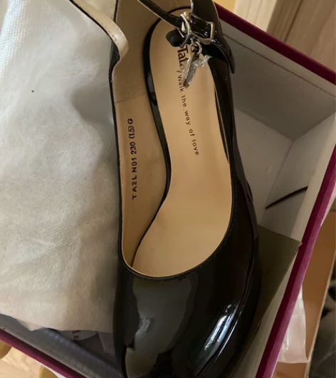 她他全新超高跟防水台牛皮女鞋 太高了穿不了...