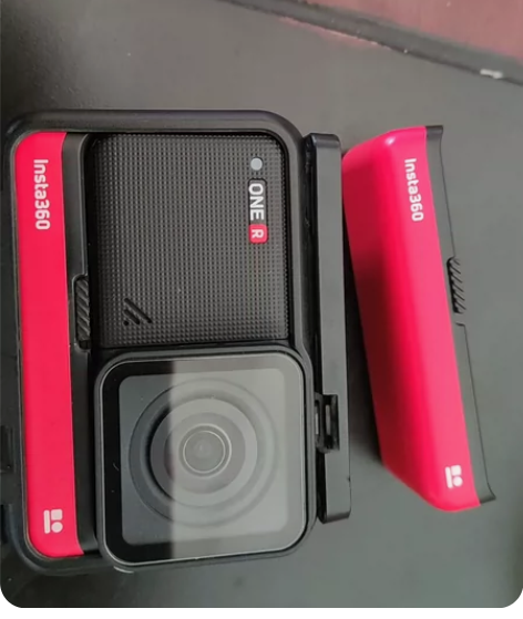Insta360 ONER几乎全新两块电池...