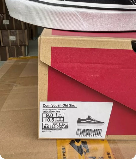 Vans OS低帮黑白滑板鞋， 货号 VN...