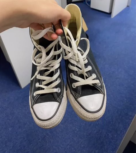 匡威all star 放在办公室三年多，很...