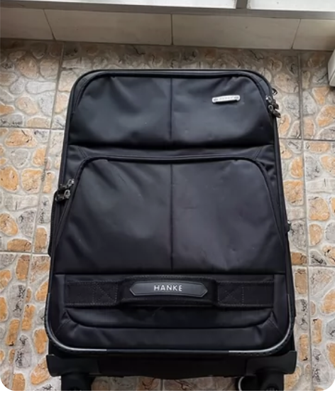 36寸大容量旅行箱，高端布料材质，可装很多...