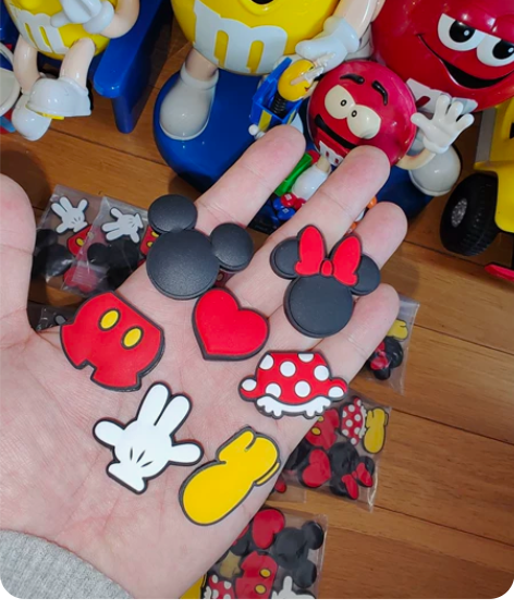 尾单外贸迪士尼米奇米妮头手鞋子衣服冰箱贴，...