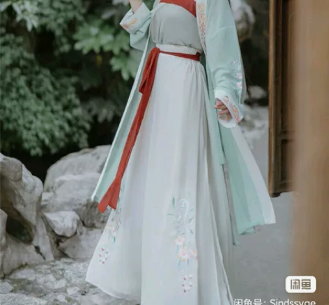 茗月萱汉服 芙蓉 全新 仅试穿 s码 感兴...