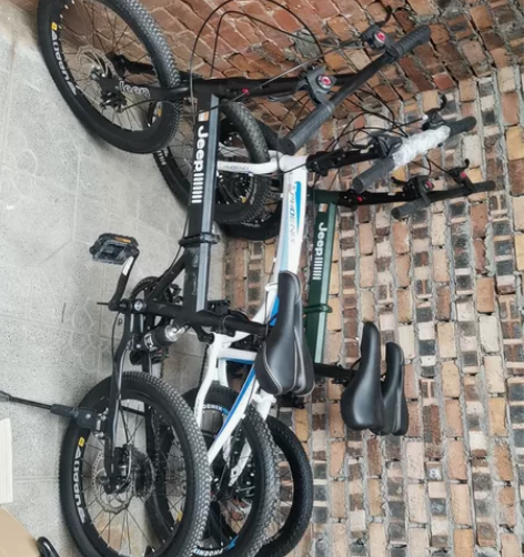 处理全新几辆变速自行车 Jeep吉普 车把...