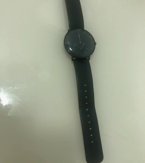米家石英表。功能正常，需要更换电池使用 感...