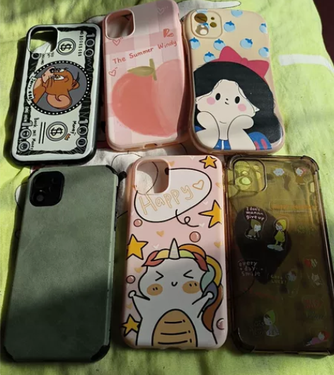 苹果钢化膜、手机壳 型号：苹果11 闲置出...