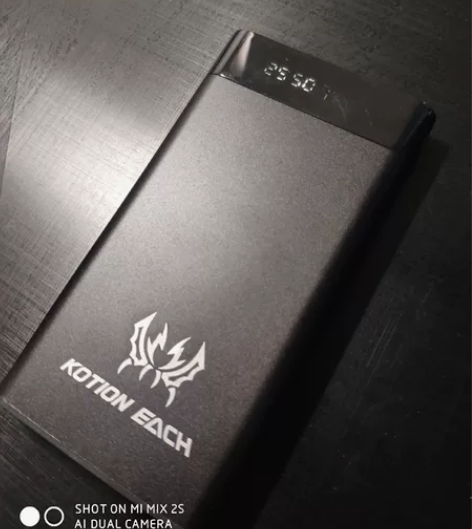 1万毫安充电宝。全新没用过闲置 感兴趣的话...