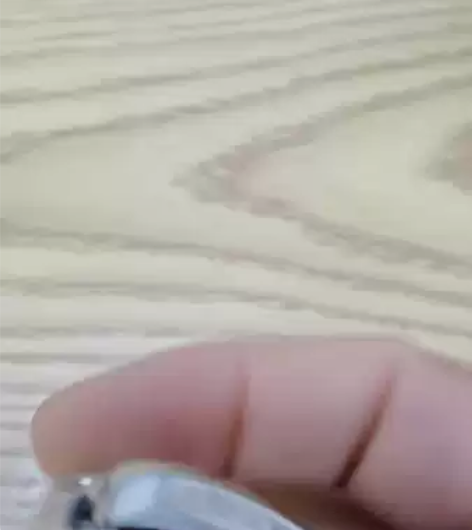 出一款自用的阿玛尼女士手表,正品,专柜购买...