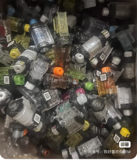 假面骑士buld 创骑退坑瓶子11块一个 ...