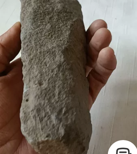 新收到一个，石器时代打制的石头斧子，实物拍...