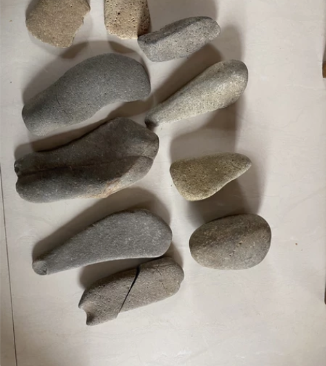 应该是石器时代的用具，品相如图，尺寸如图，...