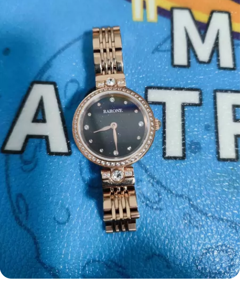 雷诺手表 满天星 原价500多 成色9.9...