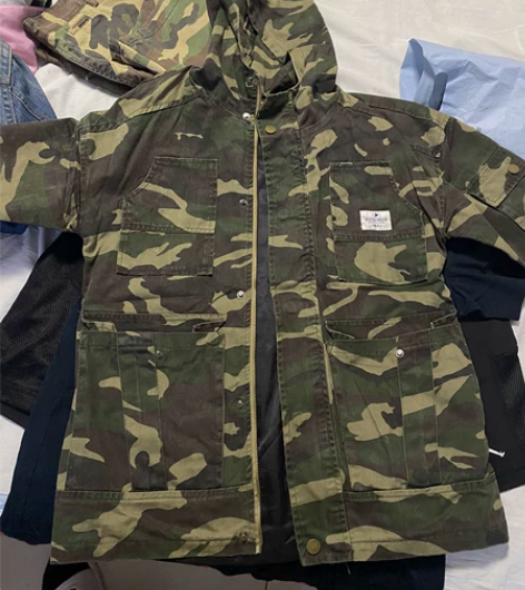 迷彩工装长款外套 L码 适合140斤左右穿吧