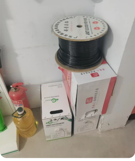 网线便宜处理有五类和六类的都是8芯 灰色五...