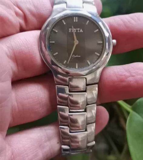 飞亚达男士石英手表,超薄款式,走时正常,表...