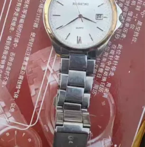 进口男表罗西尼手表，走时正常，品相如图。想...