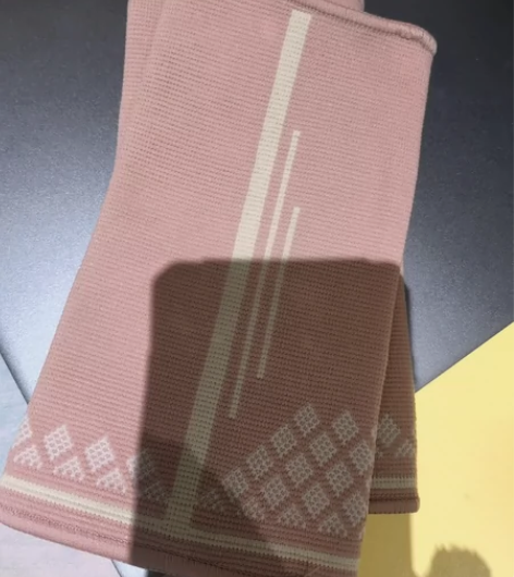 排球护臂，m码，原价36，10r出 有使用...