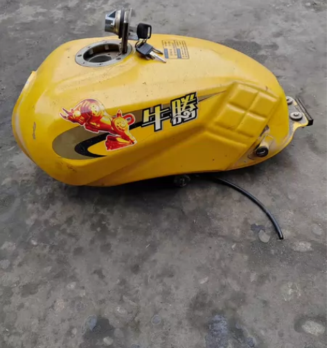 银钢三轮车原装油箱，三轮摩托车油箱。原装拆...