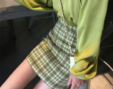 格子裙 显瘦 有内衬 喜欢可以入。 感兴...