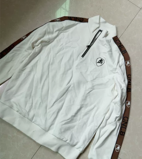 男卫衣52码，有点瑕疵而已 感兴趣的话点“...