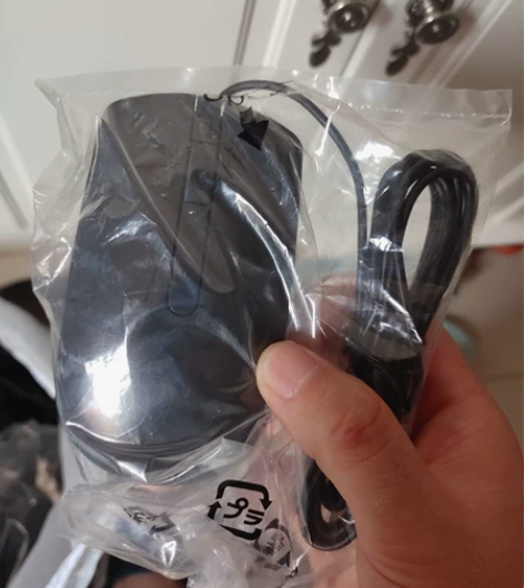 戴尔鼠标ms116c一共六个 感兴趣的话点...