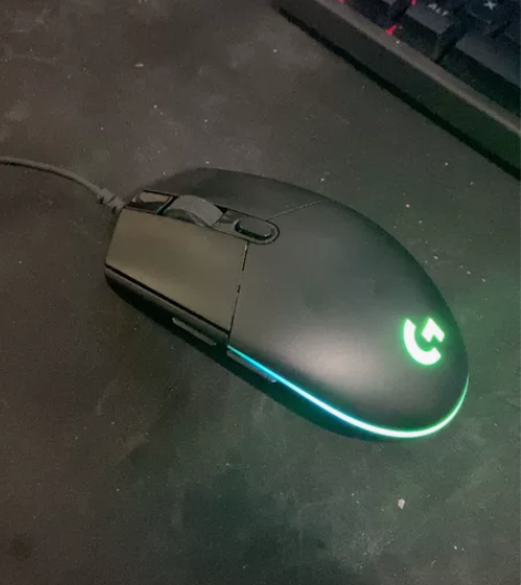 正品罗技G102二代 99成新闲置出售 盒...