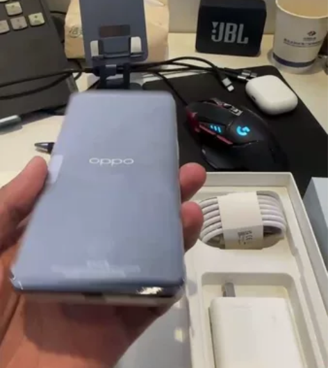 单位发的不用 全新未开机未激活OPPO R...