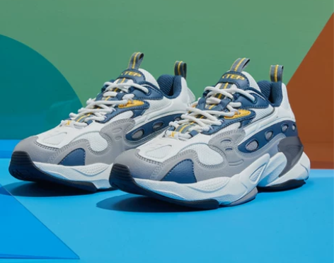 ?【礼遇价】特步男鞋运动鞋男山海系列老爹鞋...