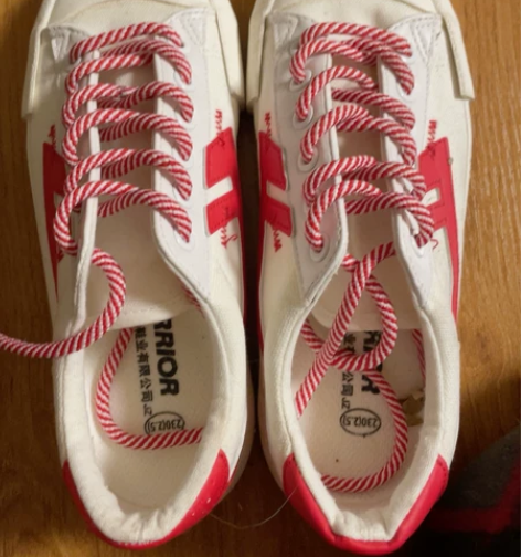 白鞋，回力，穿过一次两次 感兴趣的话点“我...