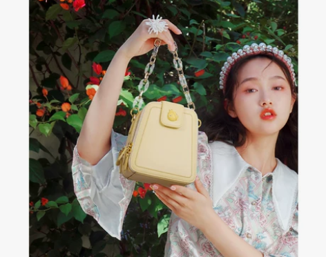 欧时纳春季包包女2022新款时尚小众树脂链...