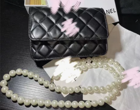 菱格黑色珍珠链条发财包斜挎包 售出不退不换...