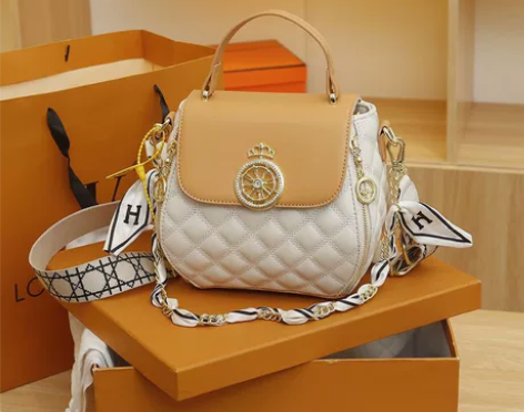 时来运转包包袋鼠女包真皮，马鞍包2022新...