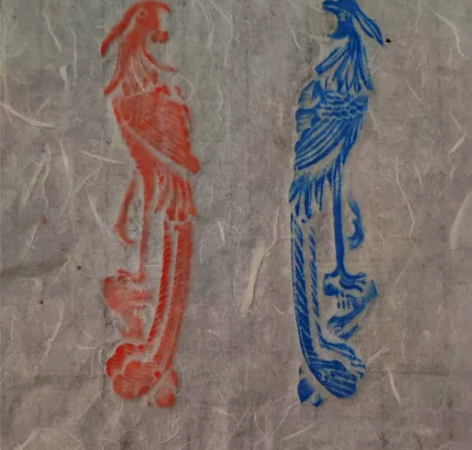 凤求凰，创意彩色拓片。凤凰高13厘米，云龙...