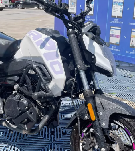 19年春风狒狒，小改件很多，目前七千多公里...