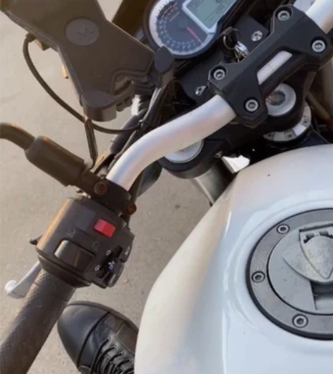 15年黄龙300.冷车一把，发动机无拆无修...