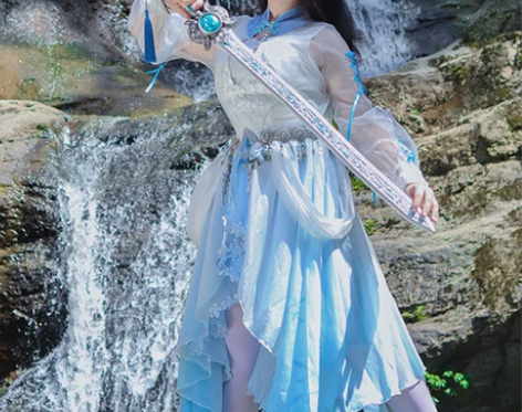 德拉克斯永劫无间cos香雪水兰顾清寒cos...