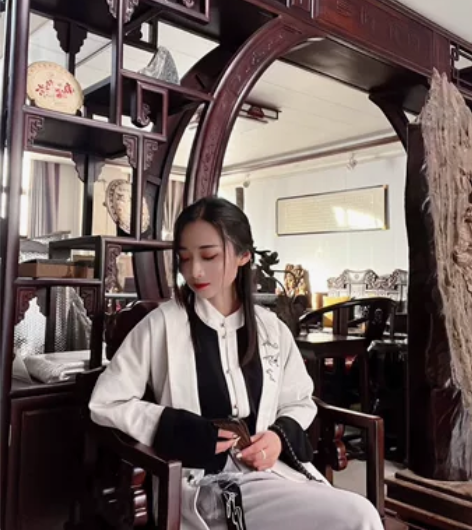 库存处理三件套改良汉服，外套可随意搭配，上...
