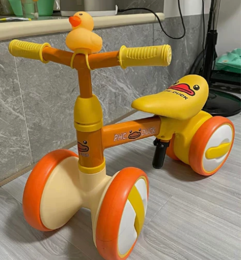 [全新包邮]店铺倒闭清仓 平衡车小黄鸭/小...