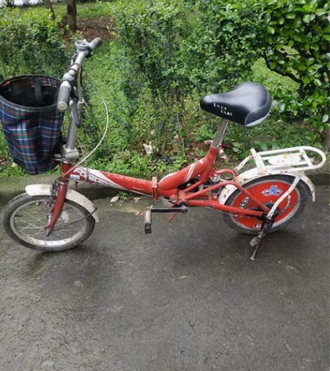 上海永久牌折叠自行车，没怎么骑，刹车很灵，...