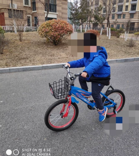 上海永久儿童自行车18寸，5一10岁儿童可...