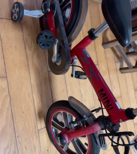 二手星辉宝马儿童自行车，14寸，九成新，辅...