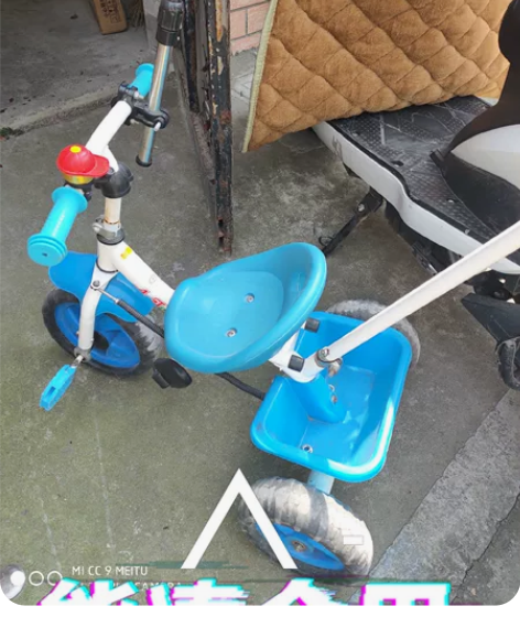 适合1-3岁小孩用，买菜散步，比较省力。家...