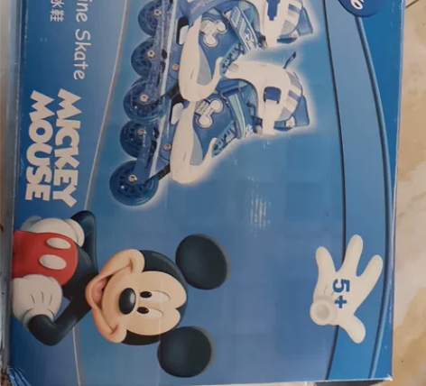 迪士尼蓝色旱冰鞋，买上没用过几次，我家孩子...