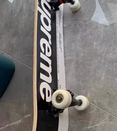 原价300多买的,急出专业滑板短板女生初学...