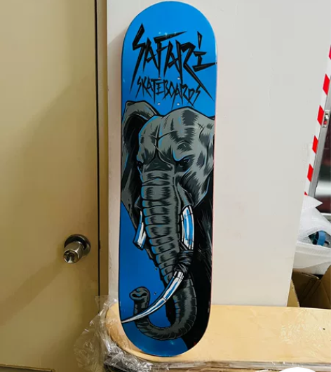 Safari专业滑板板面，外包装没了，轻微...