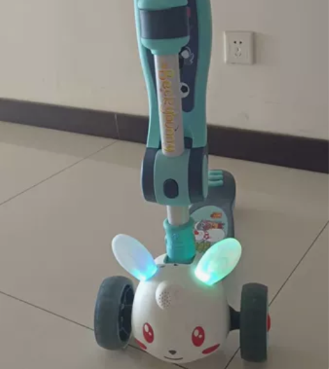 【狂欢价】兔小贝儿童滑板车可坐可骑折叠女孩...