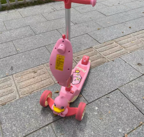 乐的小黄鸭滑板车儿童款1-3-6岁2女孩男...