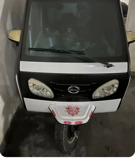 自家用爱玛牌巧克力电动三轮车95新，闲置卖...