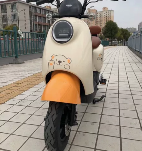 雅迪新国标电动车，店租到期，30台小型电瓶...