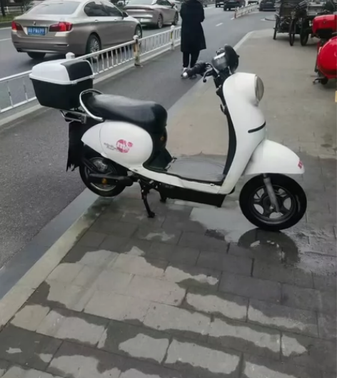 杭州同城转手一台新国标二手电瓶车，车子带黄...